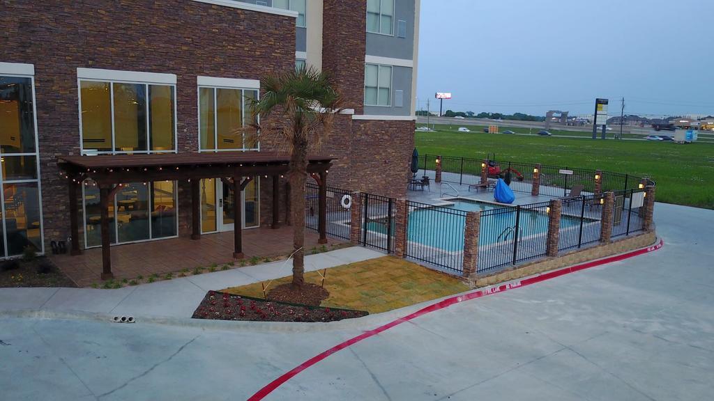 Hyatt Place Dallas/The Colony Exterior photo